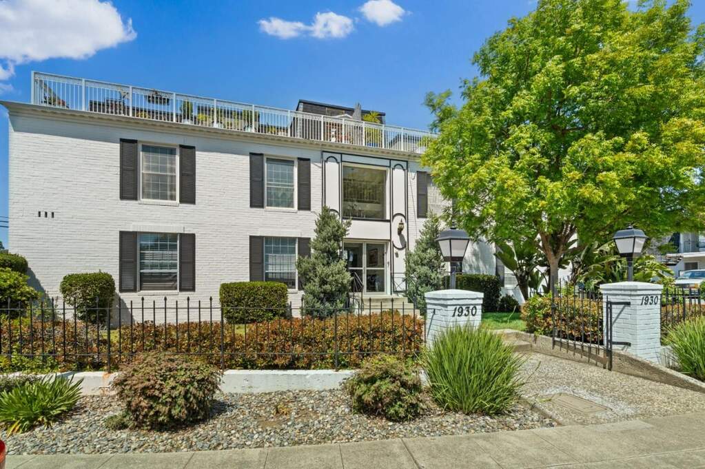 1930 Mount Vernon Court #8, Mountain View, CA 94040