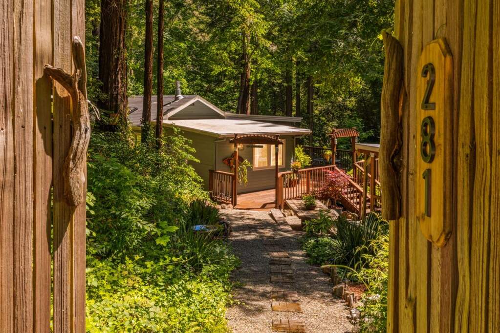 281 Olson Road, Soquel, CA 95073