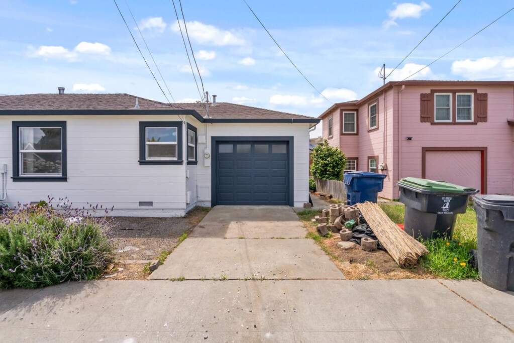 630 California Street, Watsonville, CA 95076