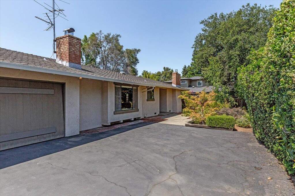60 View Street, Los Altos, CA 94022