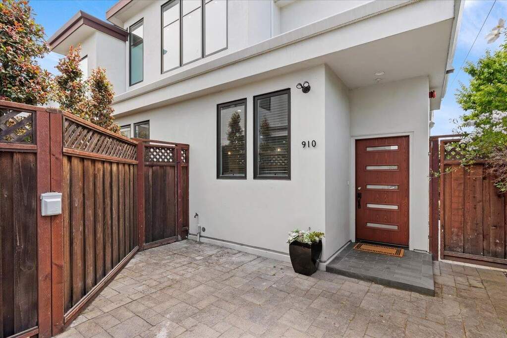910 Cedar Street, Berkeley, CA 94710