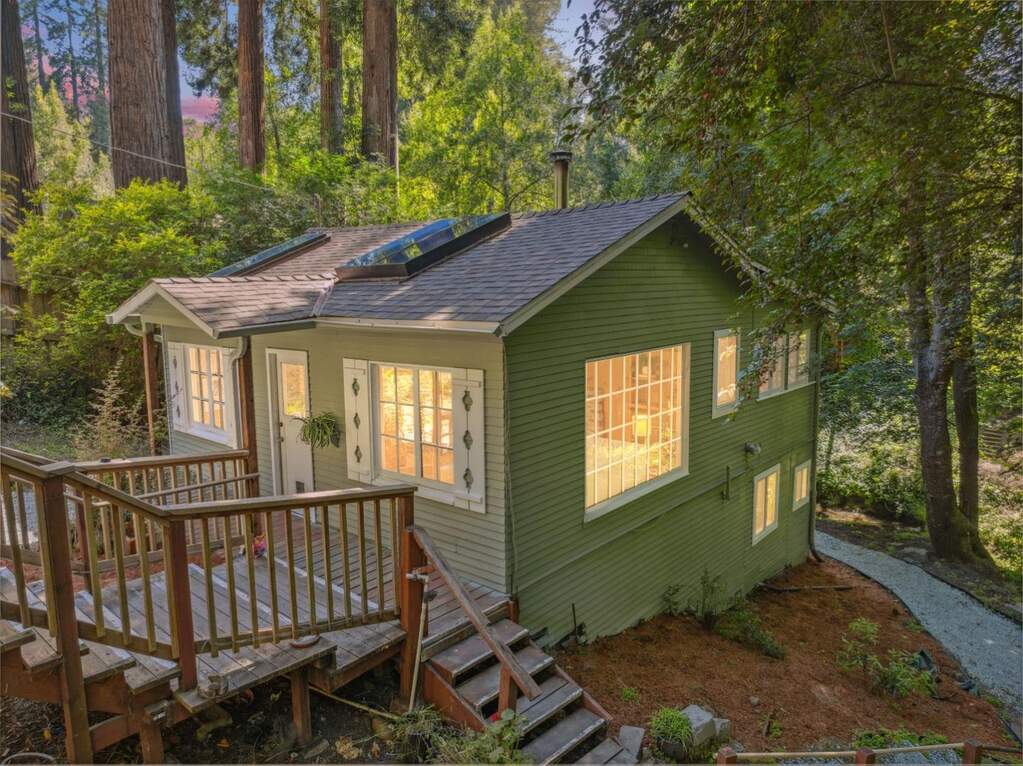 235 Creekside Lane, Santa Cruz, CA 95060
