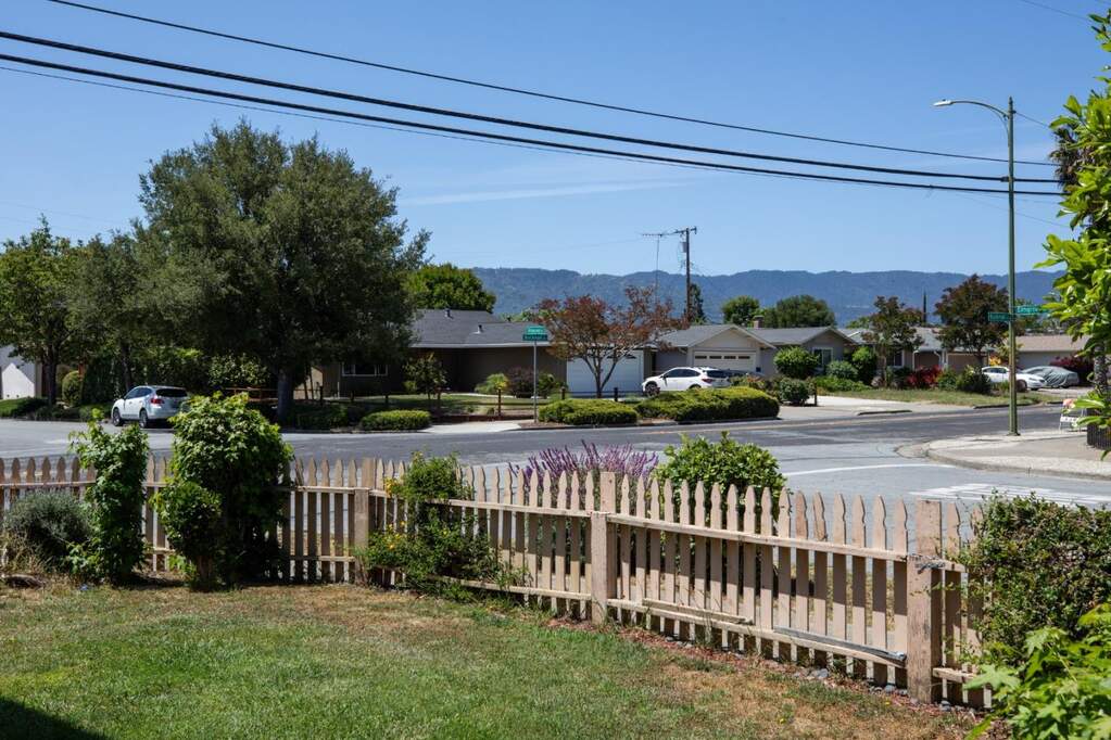 2090 Elmgrove Lane, San Jose, CA 95130