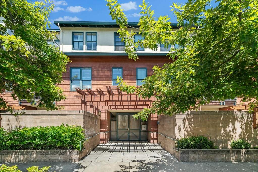 435 Sheridan Avenue #304, Palo Alto, CA 94306