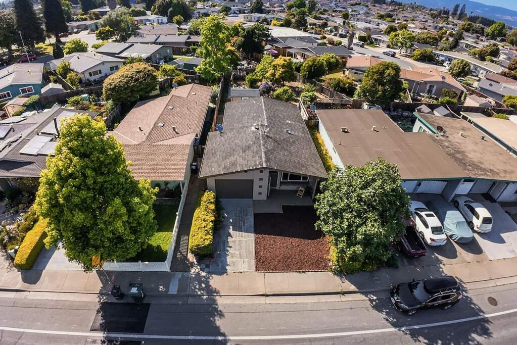 627 Bridge Street, Watsonville, CA 95076