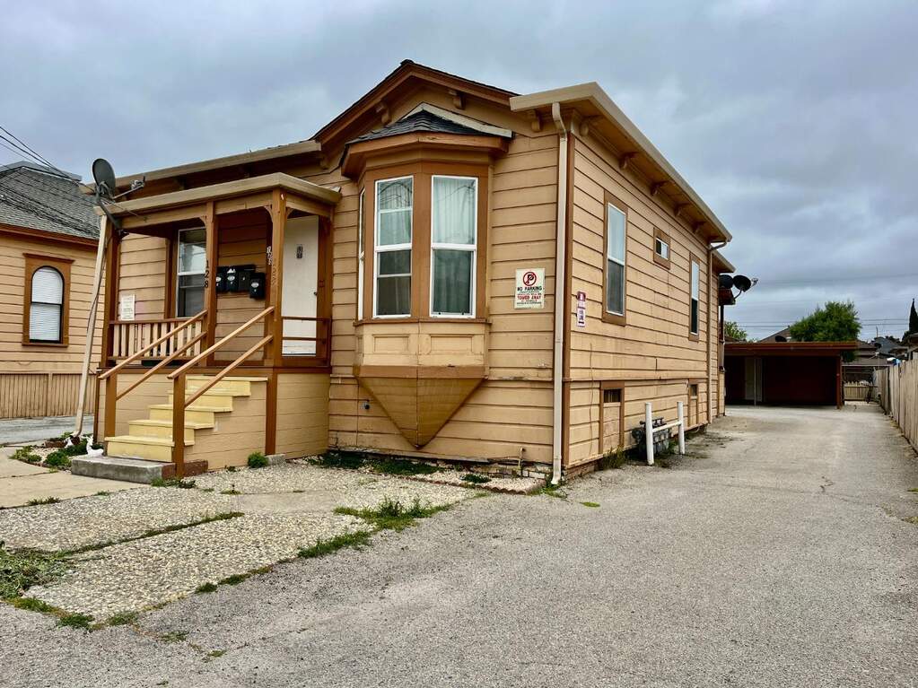 128 Maple Avenue, Watsonville, CA 95076