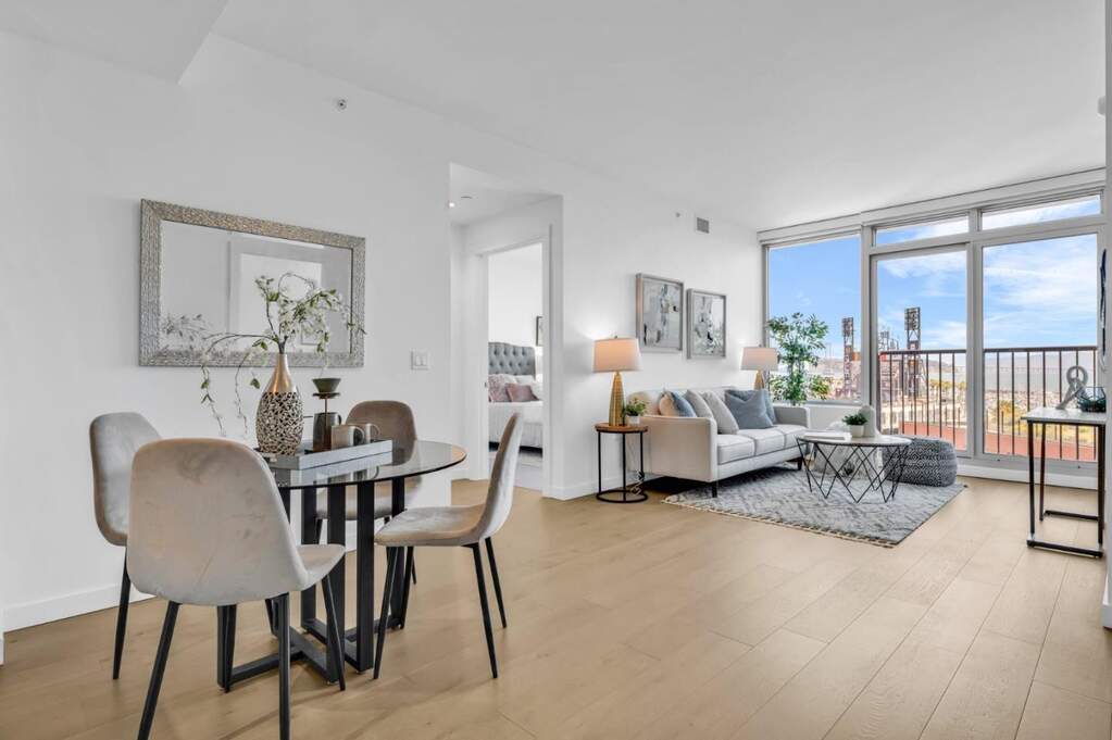 1000 3rd Street #902, San Francisco, CA 94158