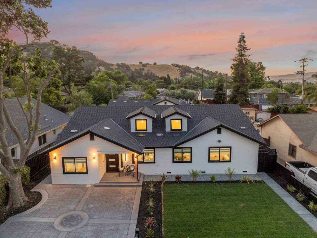 455 W Main Avenue, Morgan Hill, CA 95037