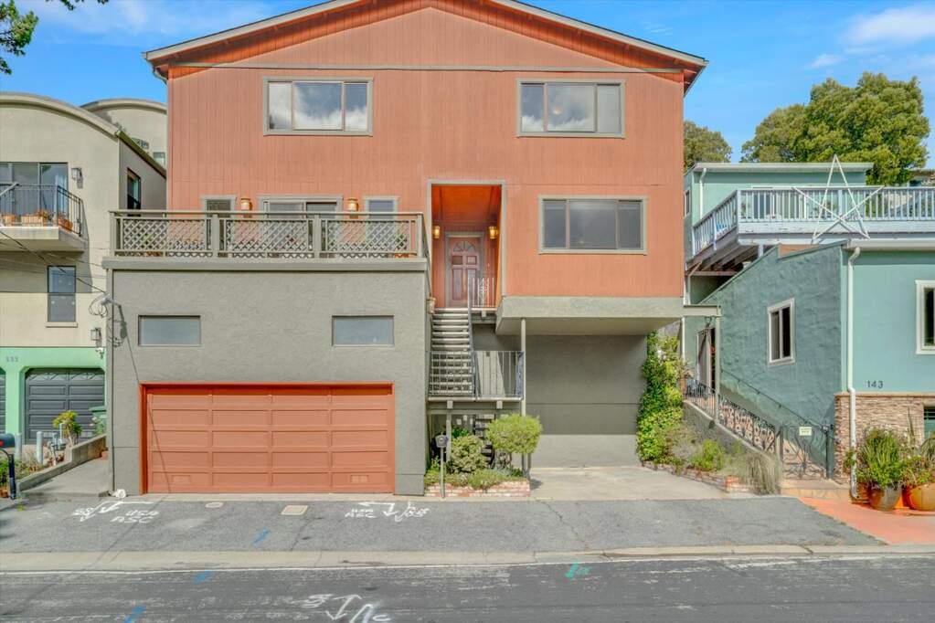 141 Santa Clara Street, Brisbane, CA 94005