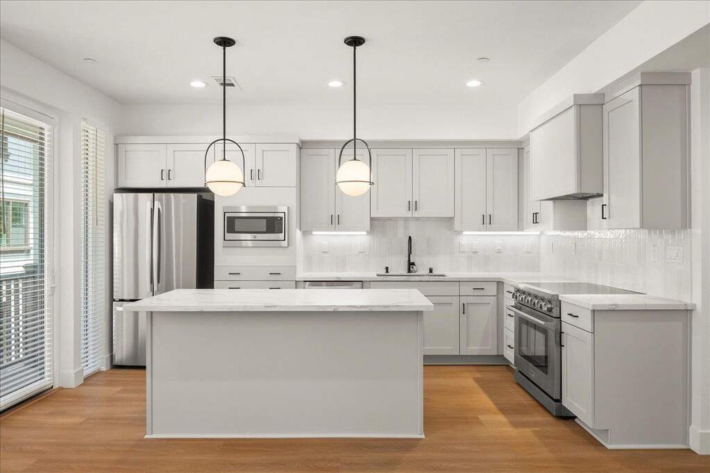 224 Carroll Street #7, Sunnyvale, CA 94086