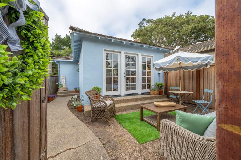 2NE Ocean And Guadalupe Avenue, Carmel, CA 93923