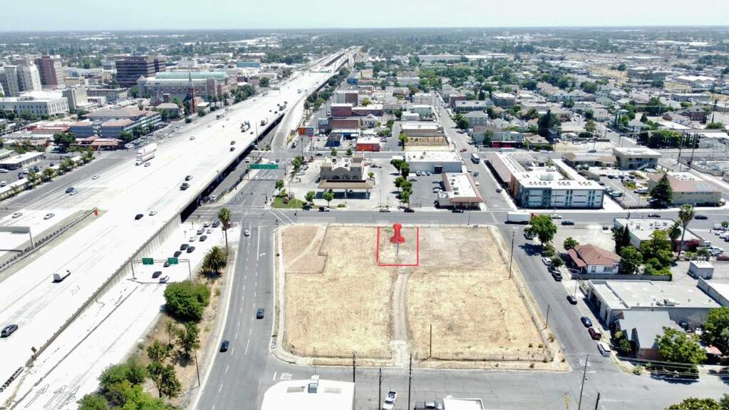  S Center, Stockton, CA 95203