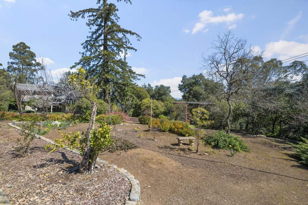 100 Wood Road, Los Gatos, CA 95030