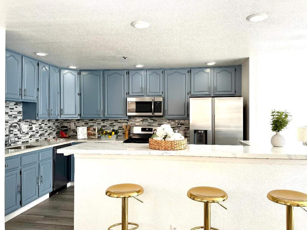 900 Hillside Boulevard, Daly City, CA 94014