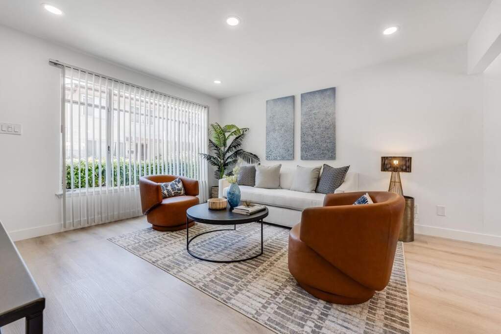 1561 Marina Court #E, San Mateo, CA 94403