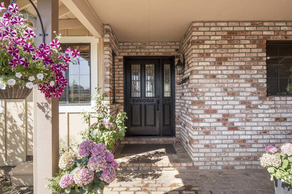 1090 W Edmundson Avenue, Morgan Hill, CA 95037