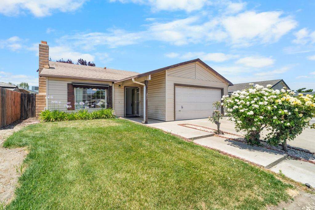 257 Robert Avenue, Ripon, CA 95366