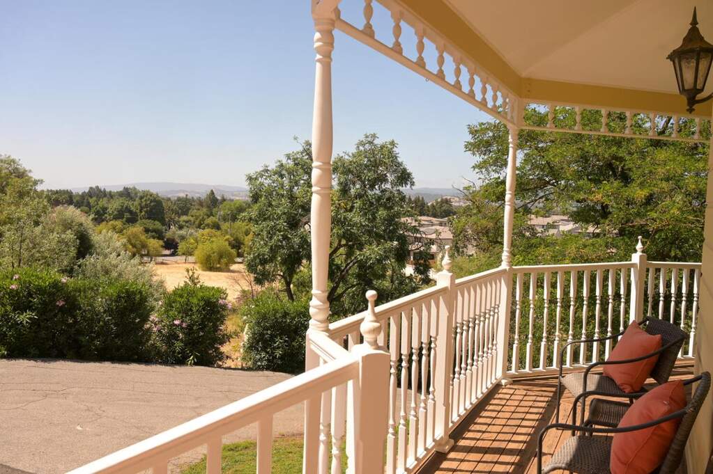 18150 Cochrane Road, Morgan Hill, CA 95037