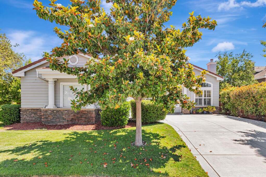 18400 Capistrano Way, Morgan Hill, CA 95037
