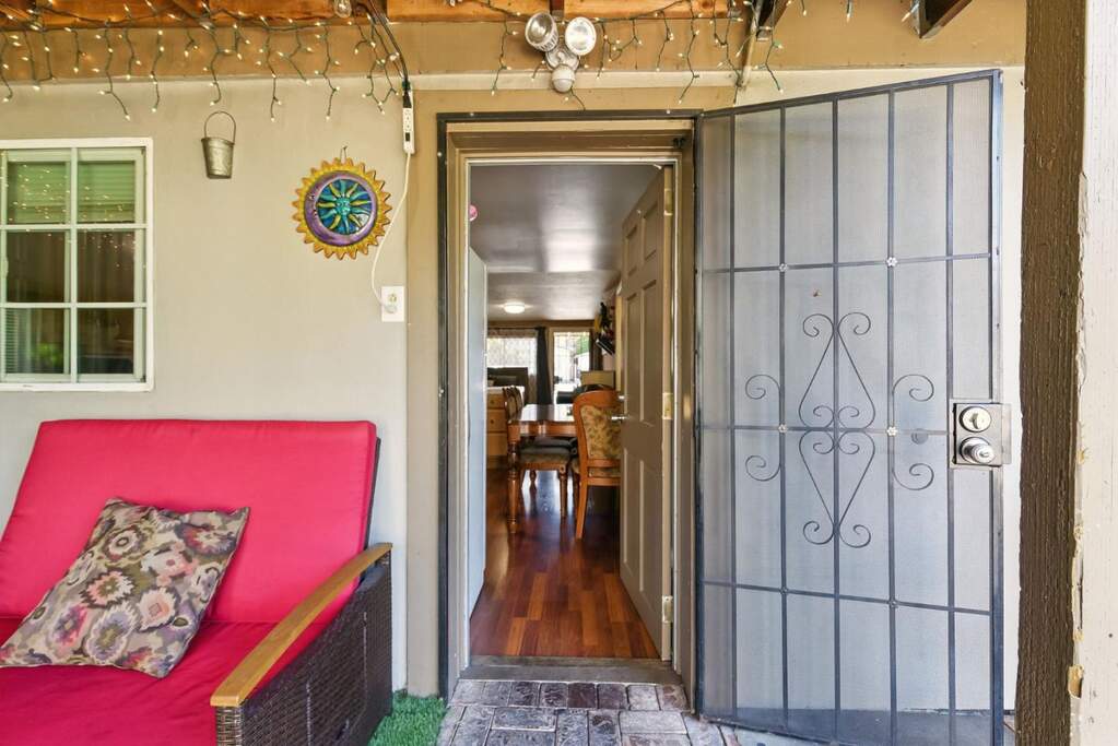 109 Dumbarton Avenue, Redwood City, CA 94063