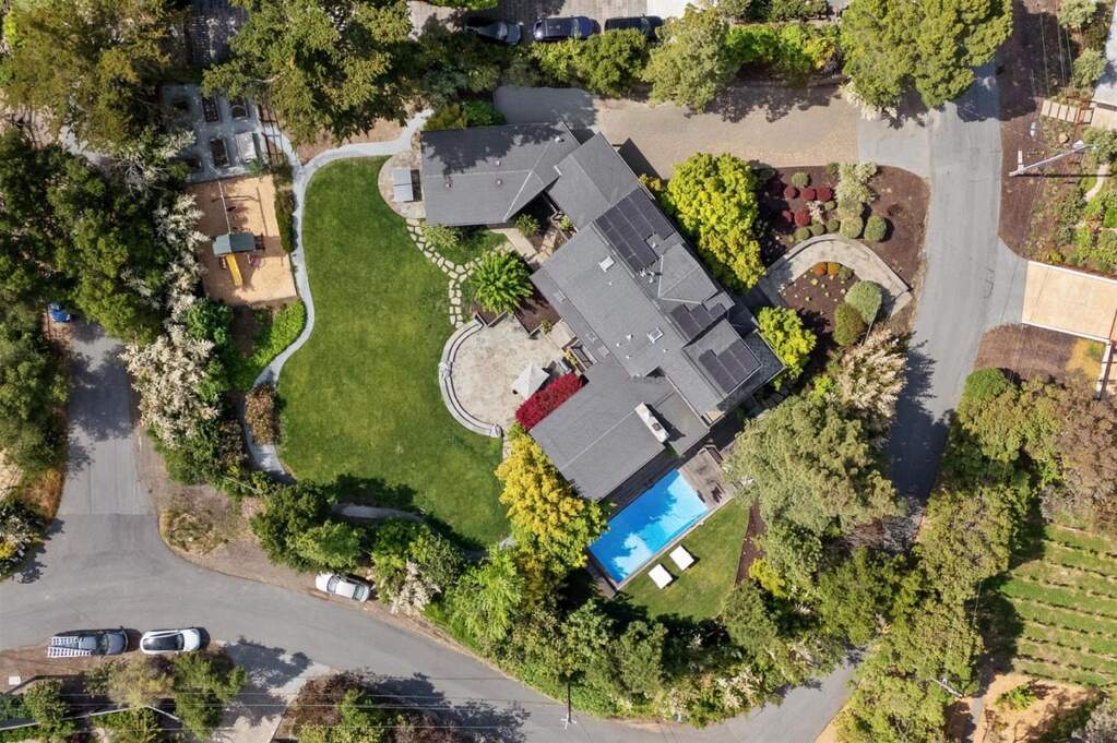 490 W Maple Way, Woodside, CA 94062