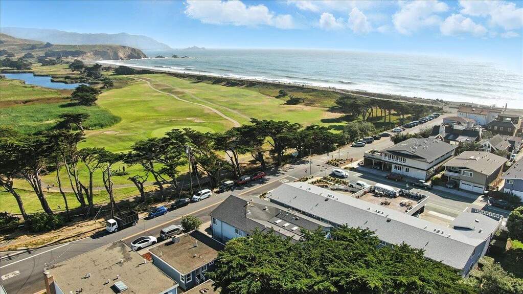 109 Clarendon Road, Pacifica, CA 94044