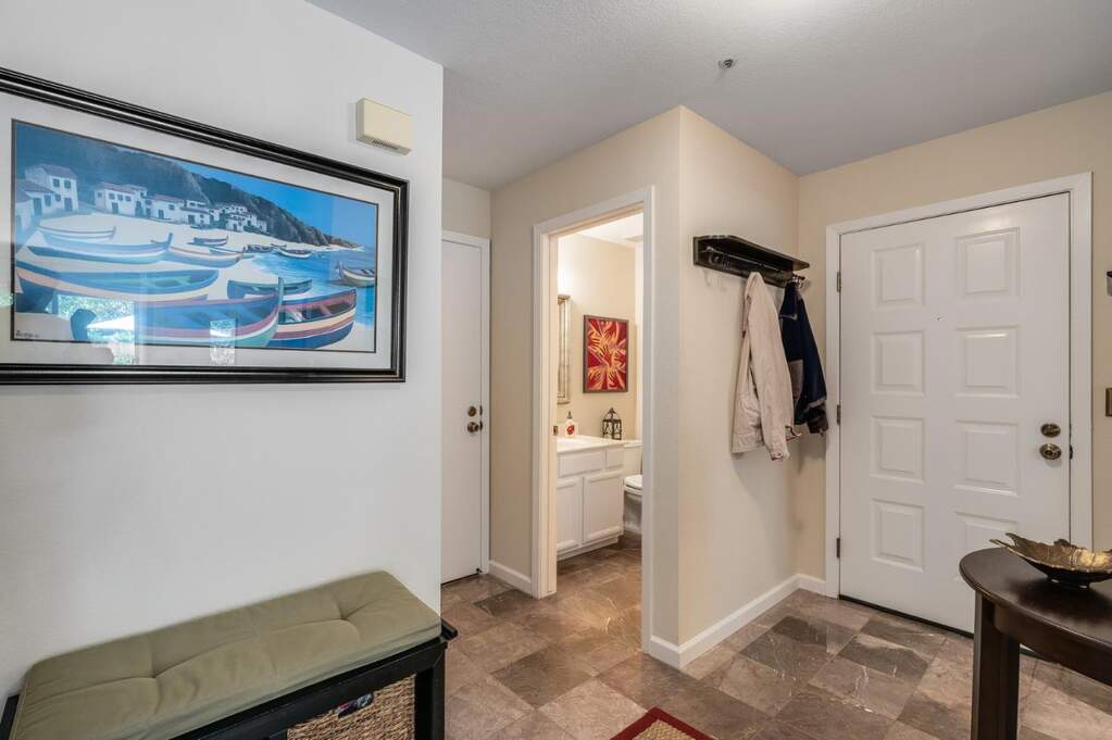 290 Bonita Lane, Foster City, CA 94404