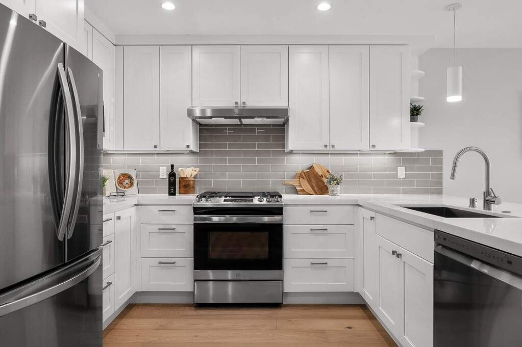 30 Hermosa Avenue #201, Millbrae, CA 94030