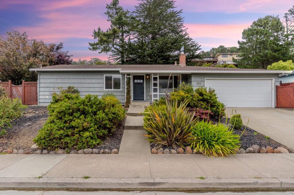 1203 Linda Mar Boulevard, Pacifica, CA 94044