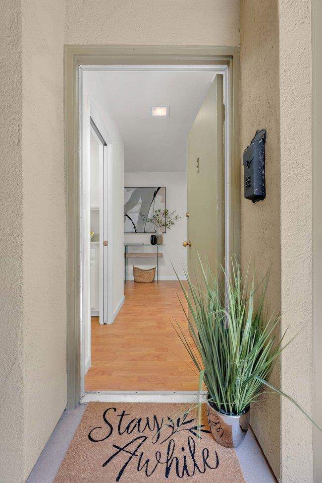 828 N El Camino Real #9, San Mateo, CA 94401