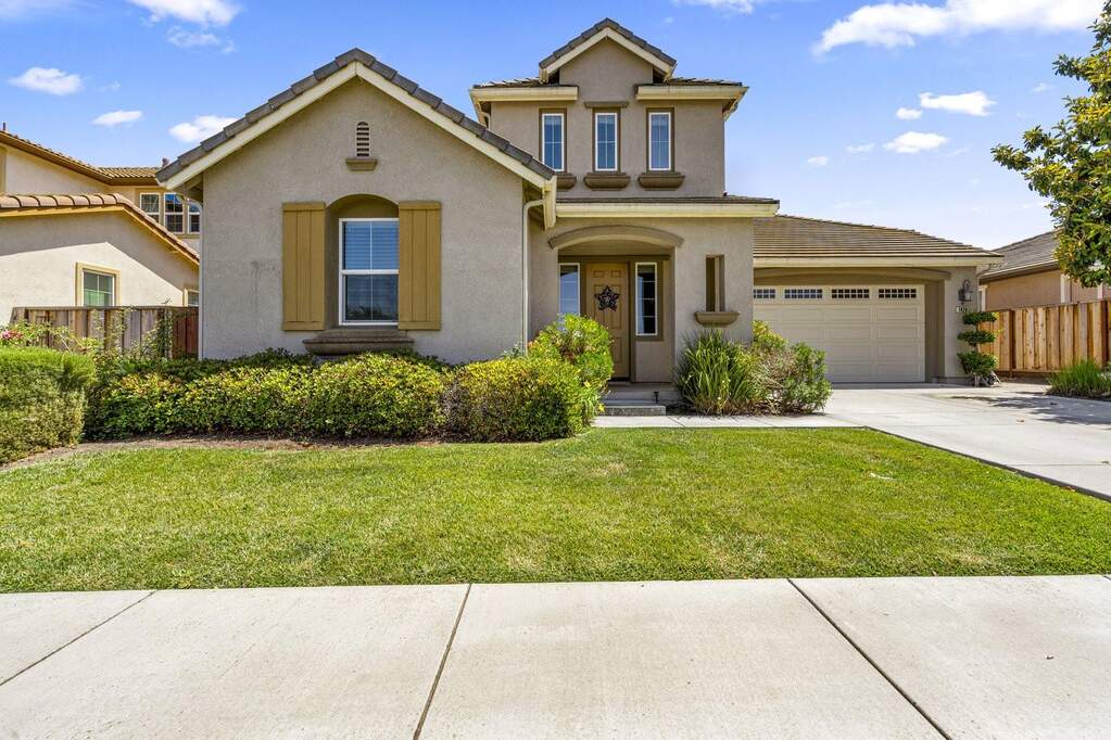 1420 Cielo Vista Lane, Gilroy, CA 95020