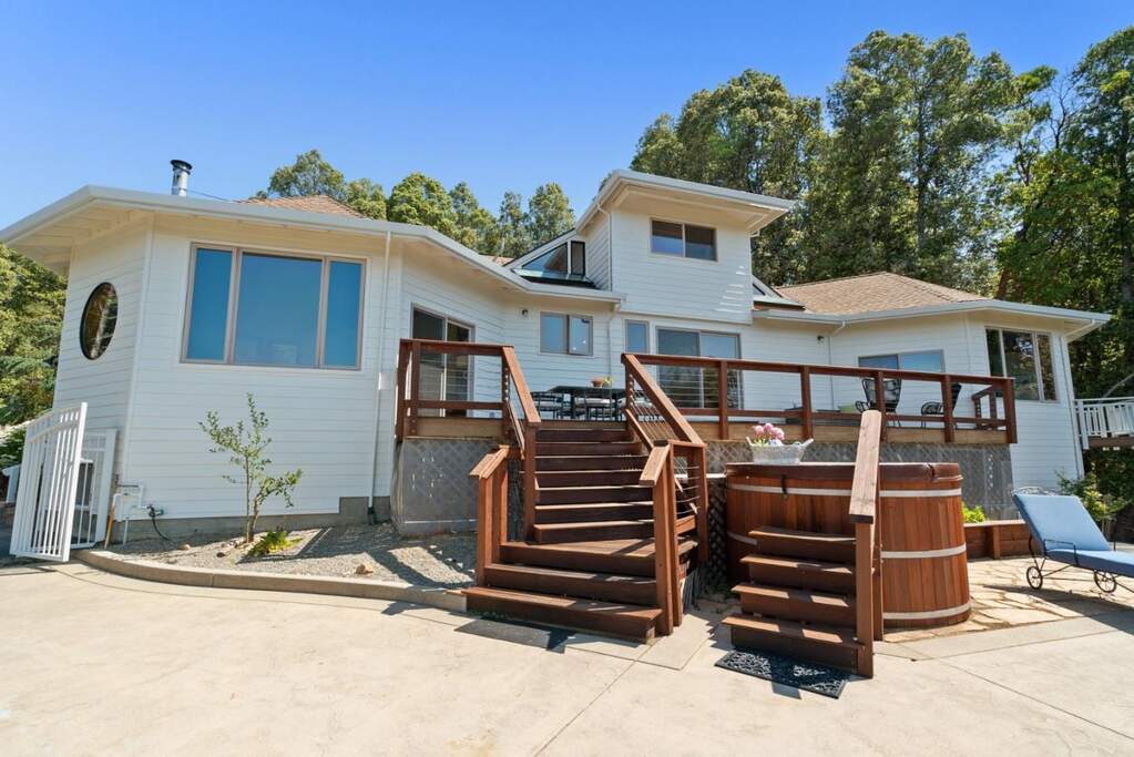 335 Wild Iris Lane, Santa Cruz, CA 95060