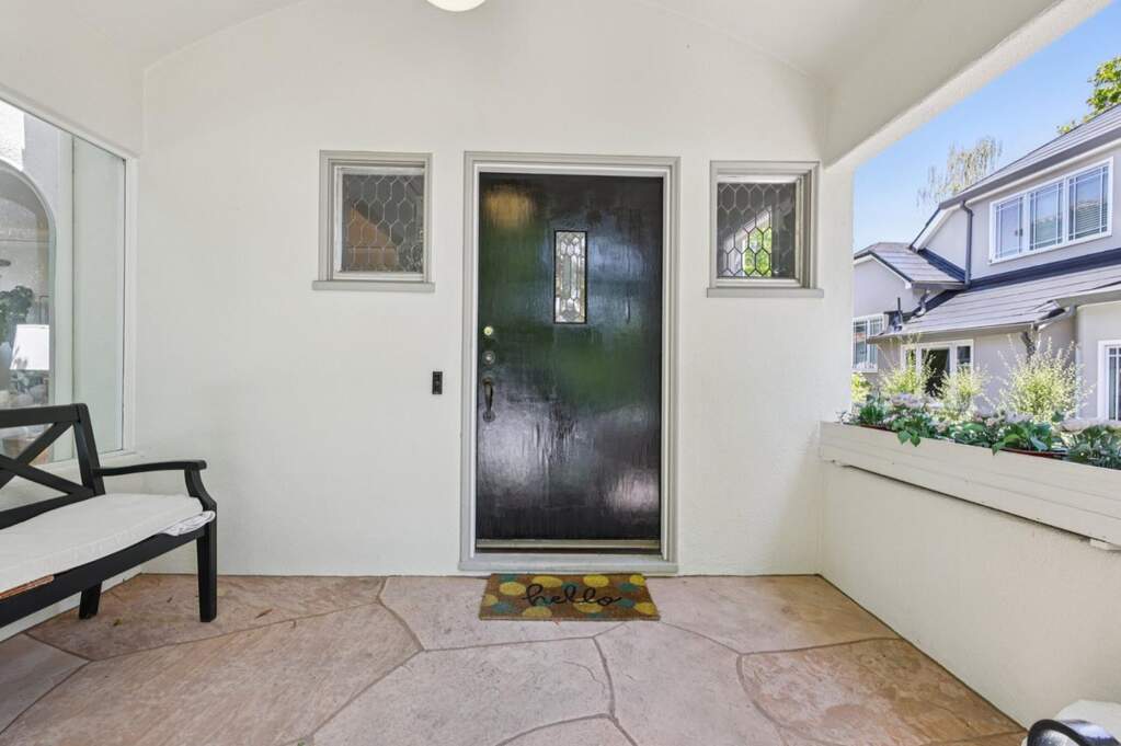 2404 Hillside Drive, Burlingame, CA 94010