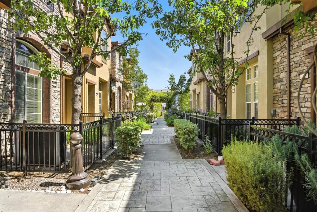 255 Honeylocust Terrace, Sunnyvale, CA 94086