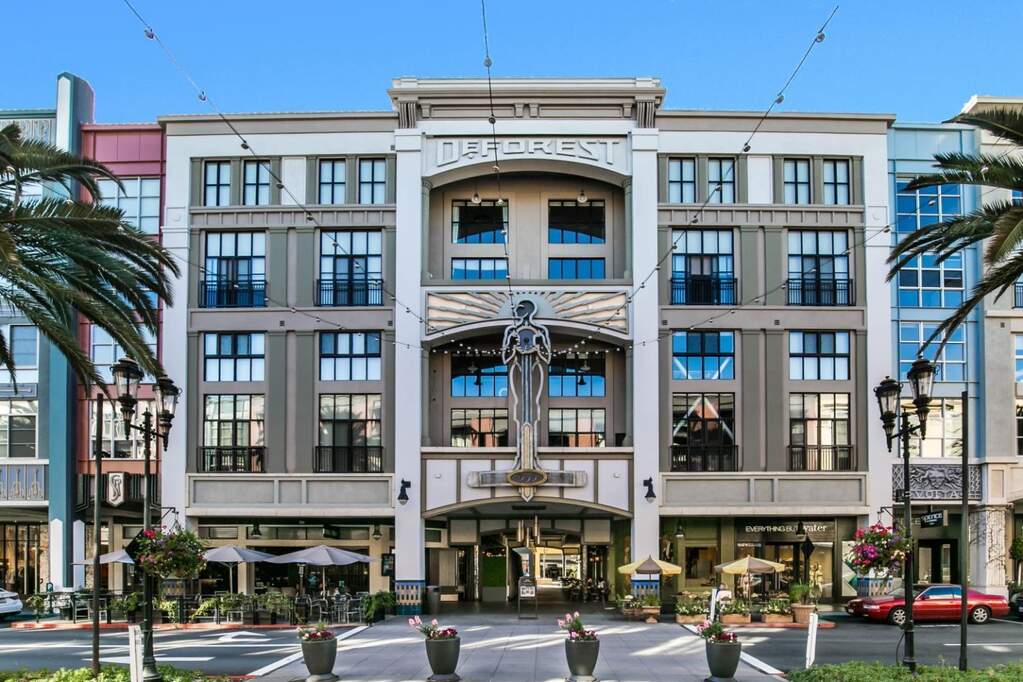 333 Santana Row #239
