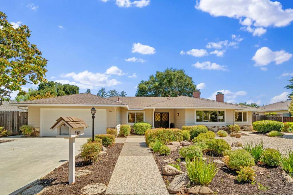 761 Woodstock Lane, Los Altos, CA 94022