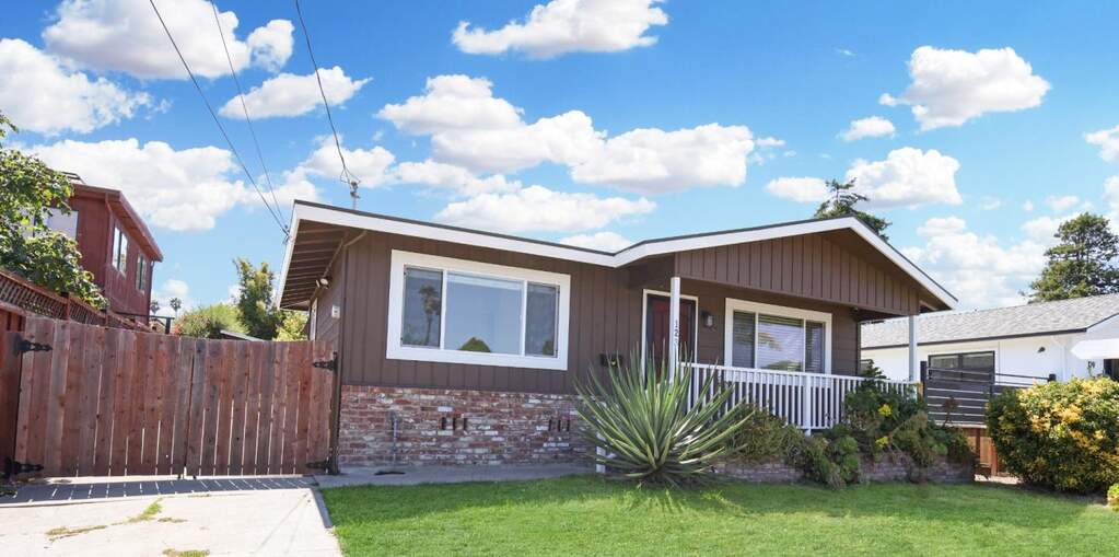 123 Surfside Avenue, Santa Cruz, CA 95060