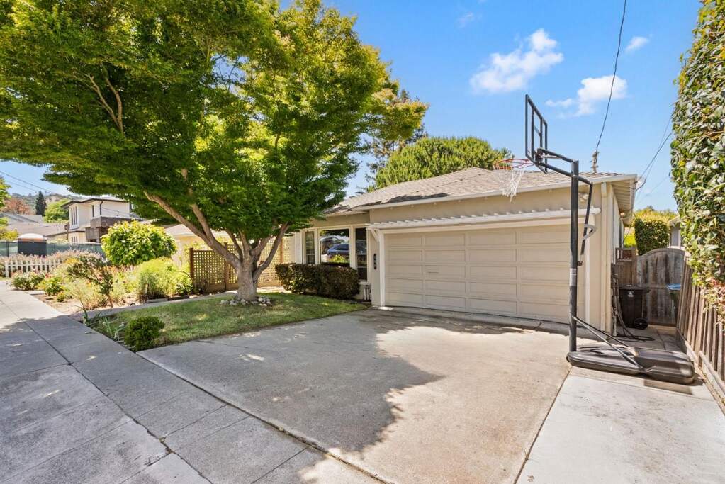 155 Oakview Drive, San Carlos, CA 94070
