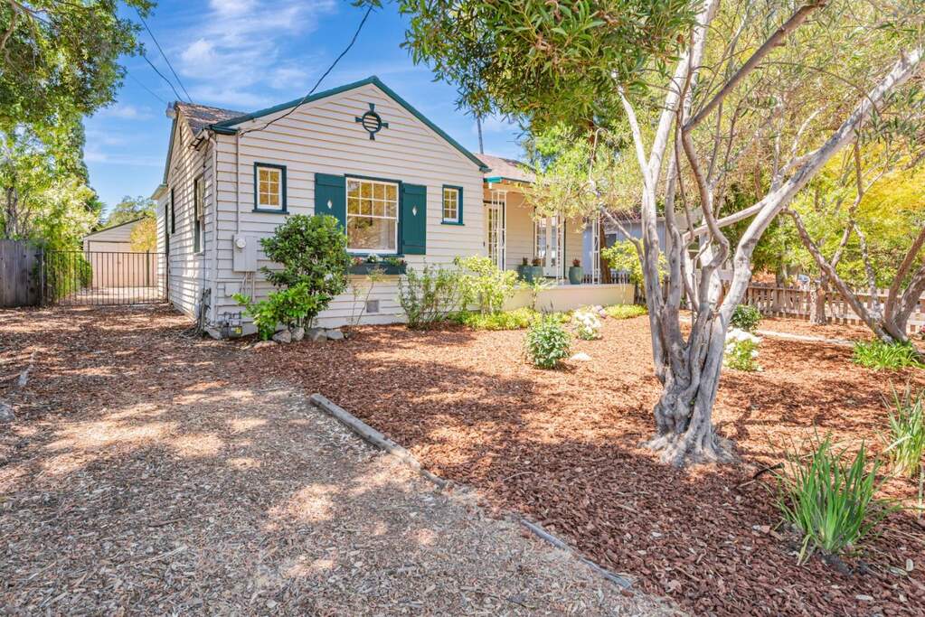 755 Arnold Way, Menlo Park, CA 94025