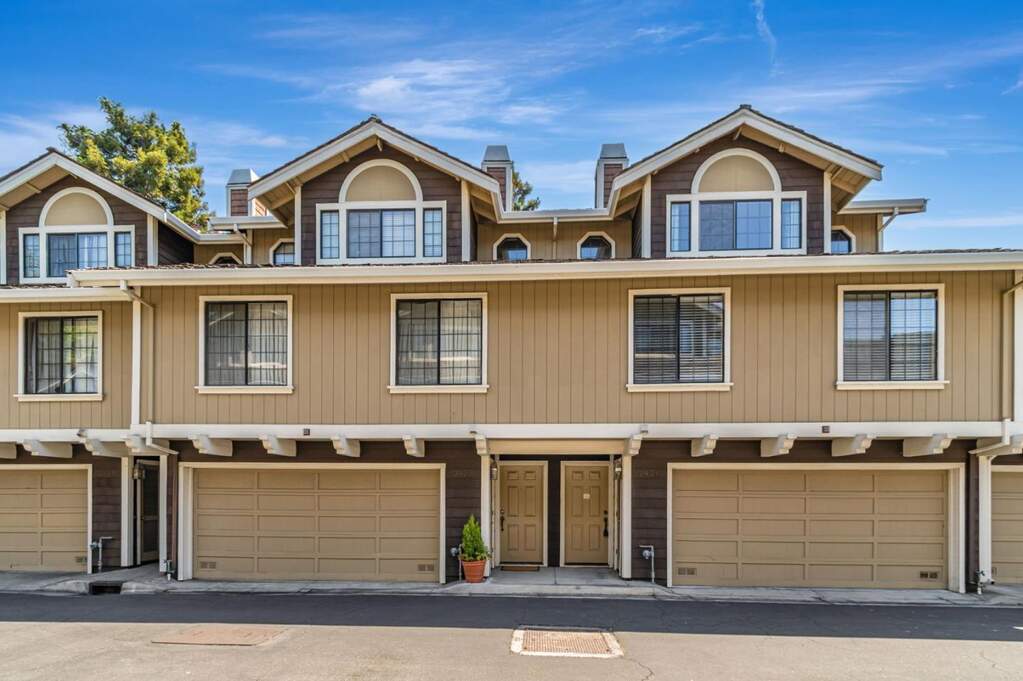 2421 Rebecca Lynn Way