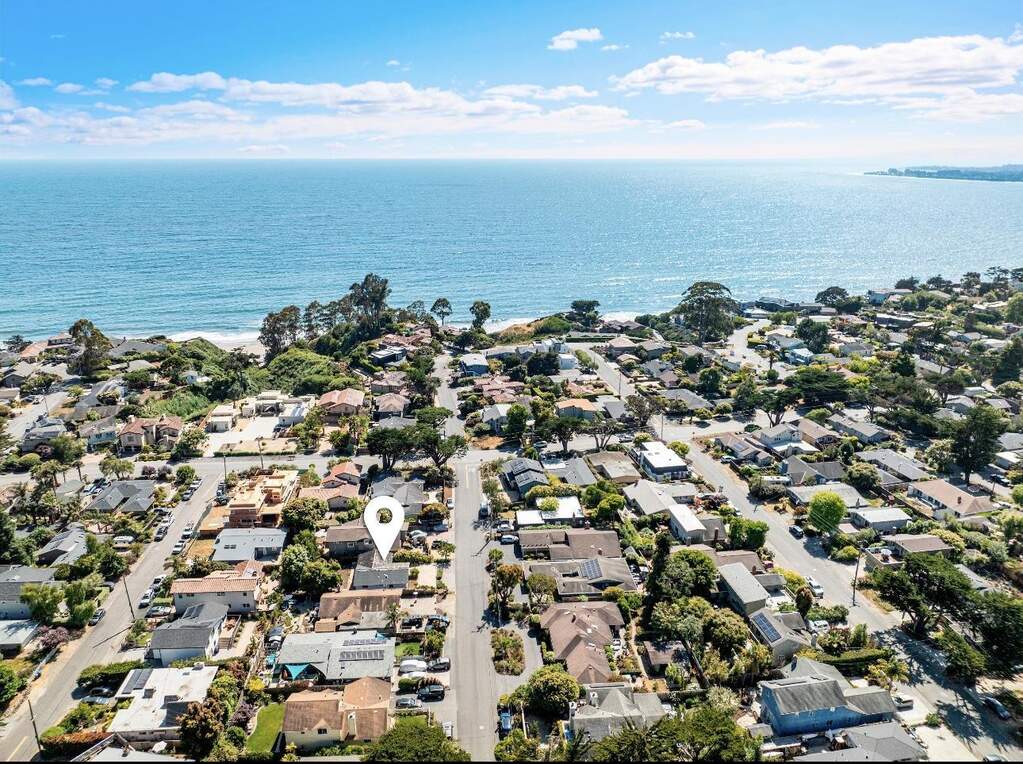 210 Lamanda Drive, Aptos, CA 95003