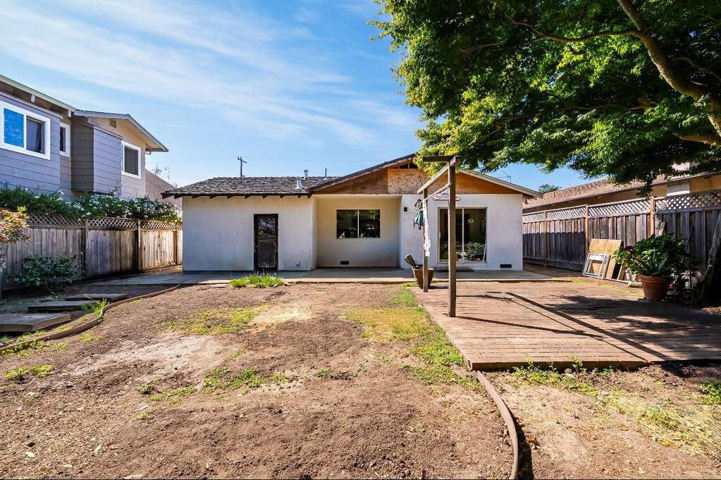 210 Lamanda Drive, Aptos, CA 95003