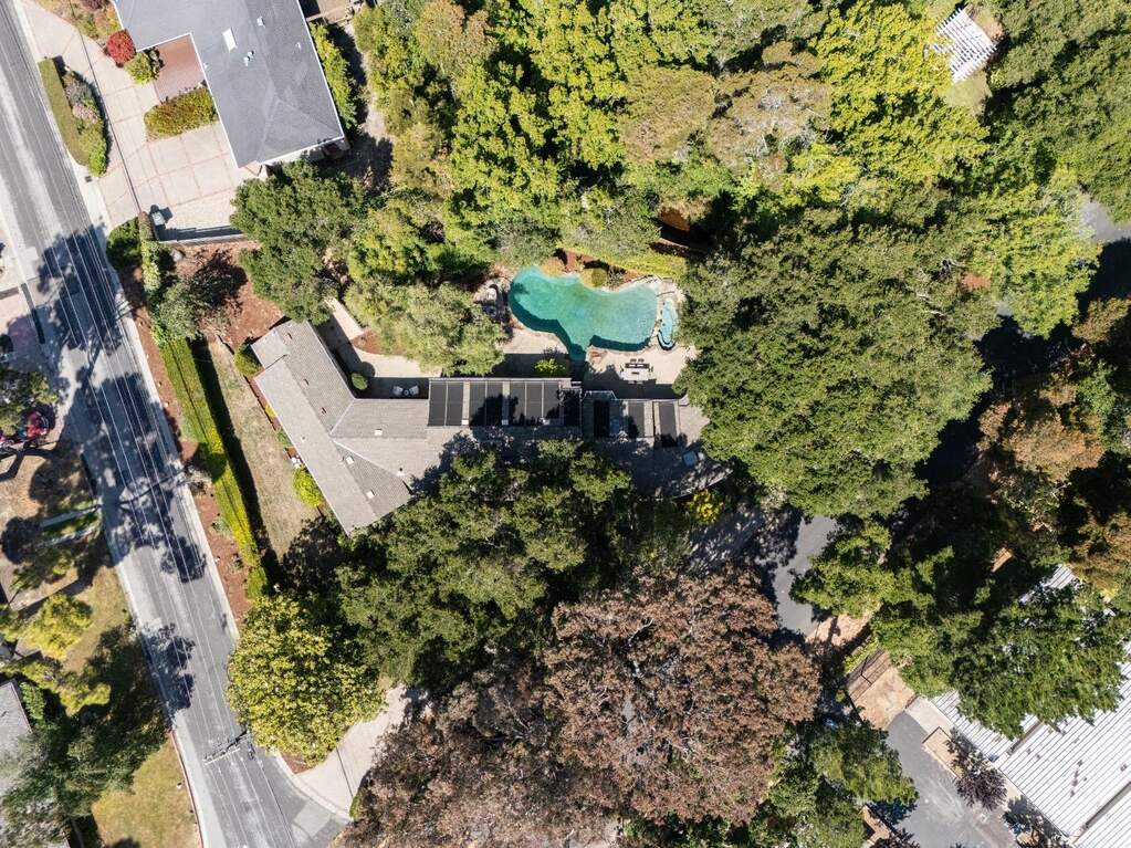 700 Laurelwood Drive, San Mateo, CA 94403