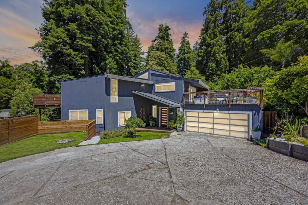 321 Valencia Road