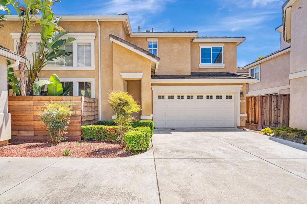2220 Pettigrew Drive