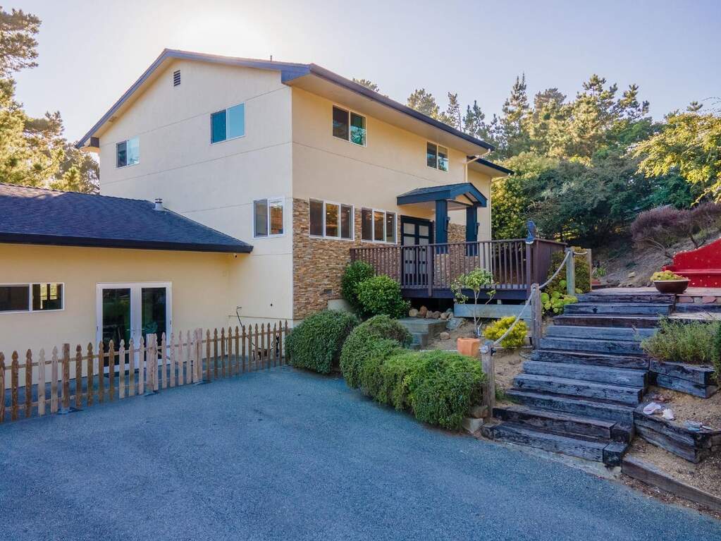 1790 Sunshine Valley Road, Moss Beach, CA 94038