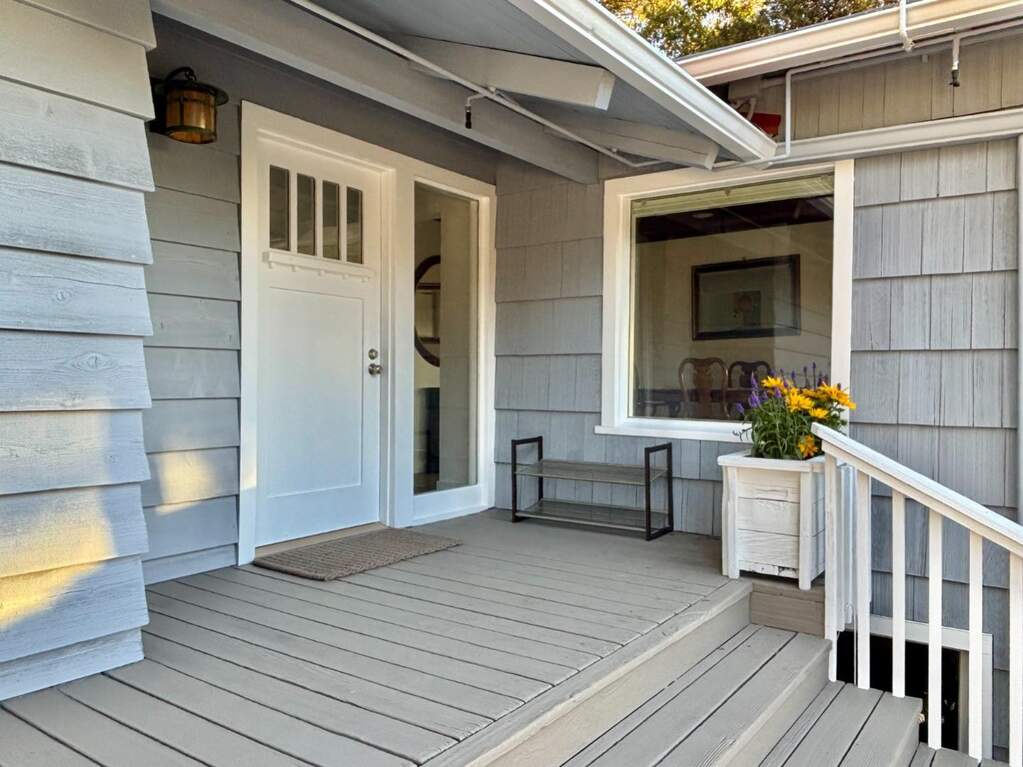 108 Santa Maria Avenue, Portola Valley, CA 94028