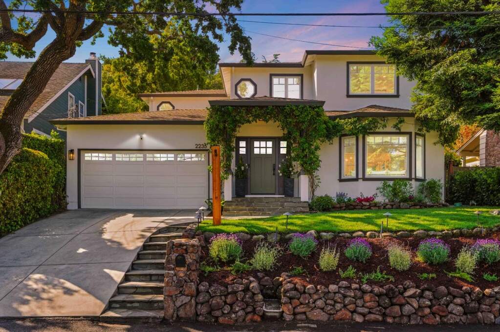 2235 Carmelita Drive
