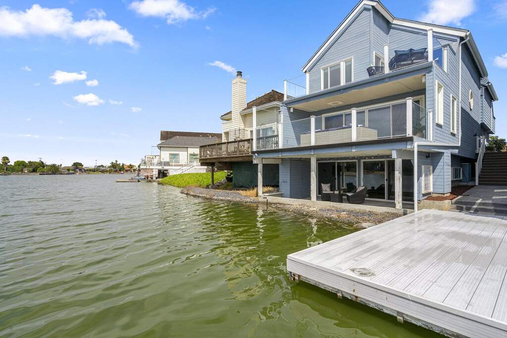 1117 Shoal Drive