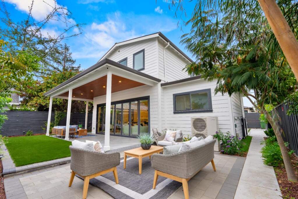 195 Sunnyside Avenue